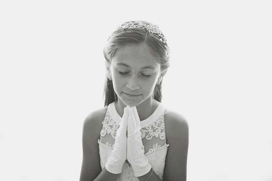 FIRST COMMUNION PORTRAITS