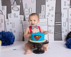 superman cake smash