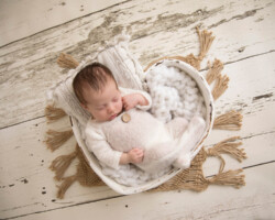 sweet newborn heart bowl