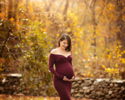 outdoor maternity session Portsmouth, RI by Fallon Photographic Art