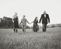 family photography session in Lincoln, Rhode Island